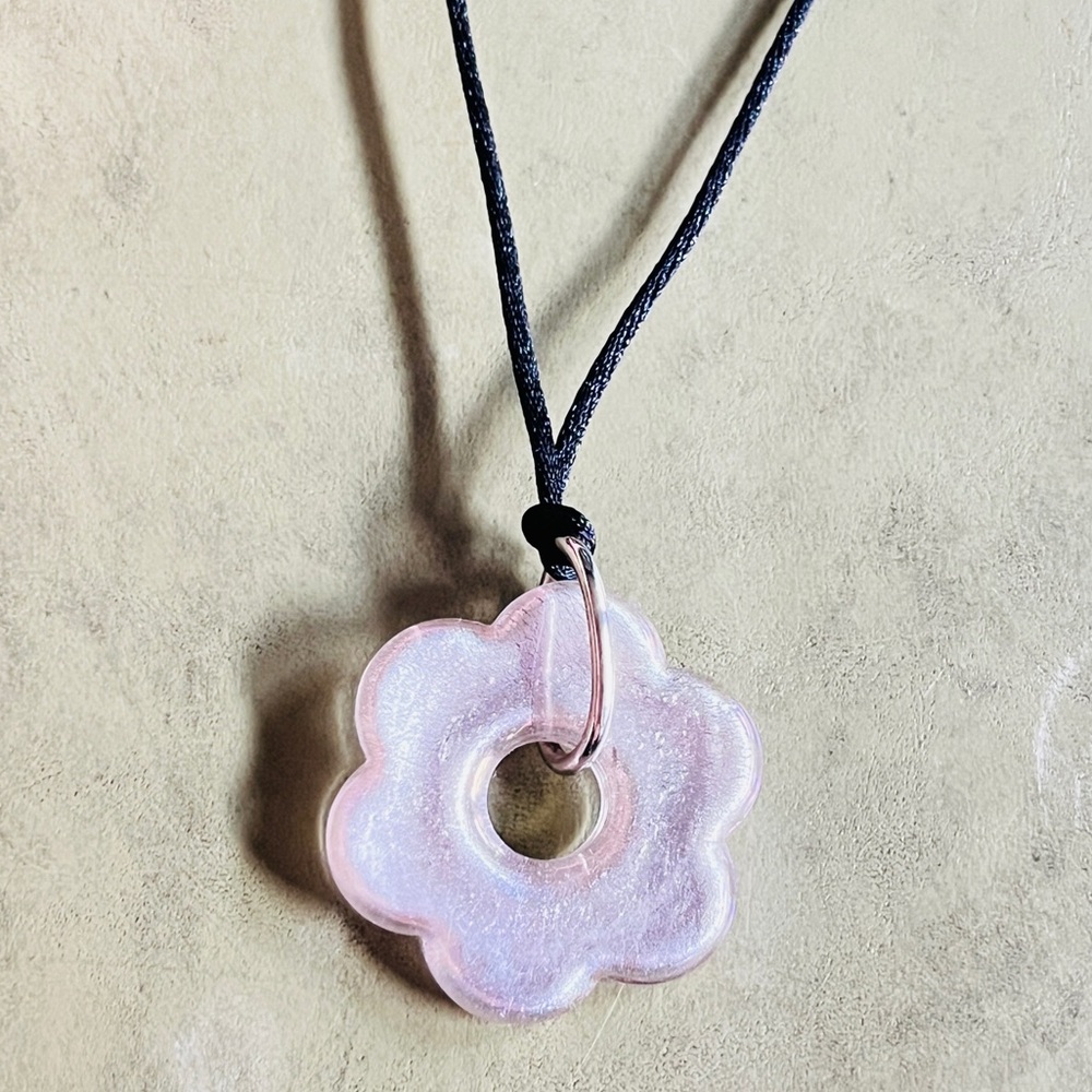 Baby Pink Glass Flower Pendant Choker